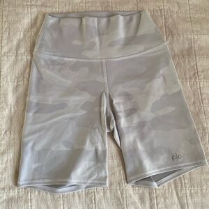 Alo airlift energy short